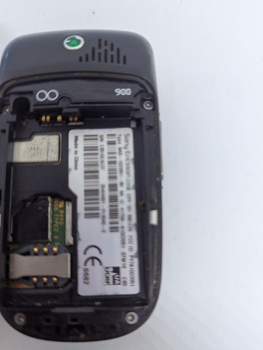 Продам мобільний Sony Z320i/Z310i.