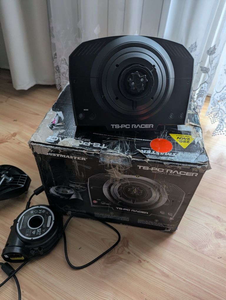 Baza kierownicy Thrustmaster TS-PC Racer Servo