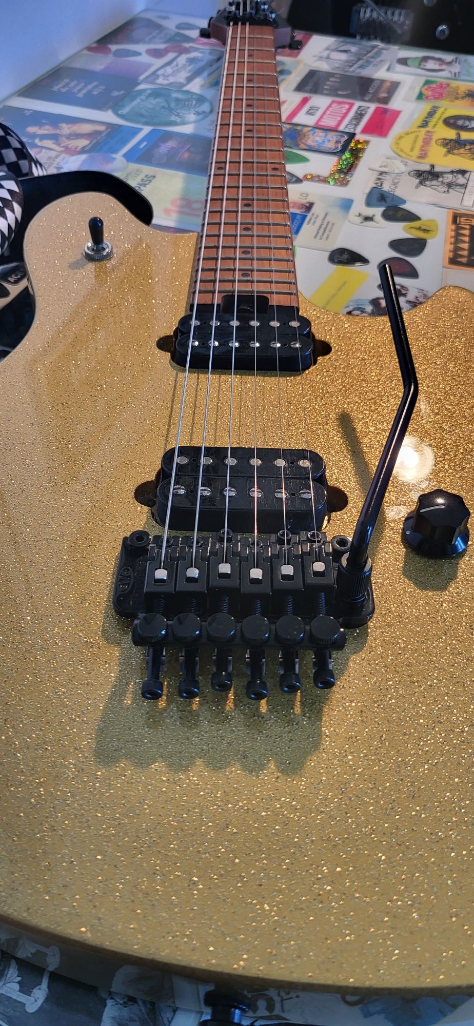 EVH Wolfgang Standard Gold Sparkle