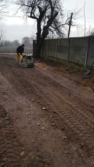 Usługi minikoparką, roboty ziemne, wykopy, wiertnica, niwelacja terenu