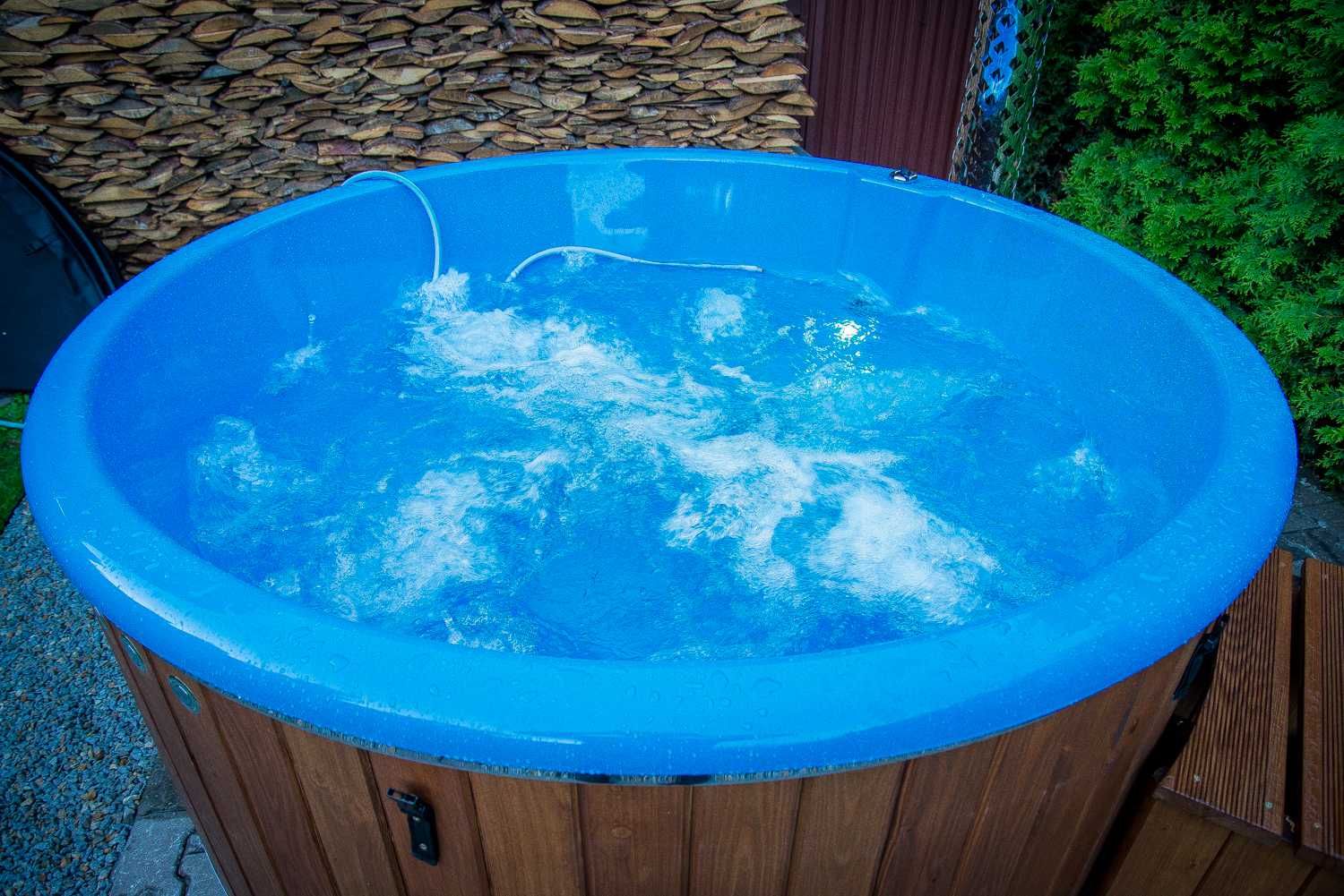 Balia ogrodowa Jacuzzi Hot Tuba Bania Gorąca Beczka dysze hydromasaż