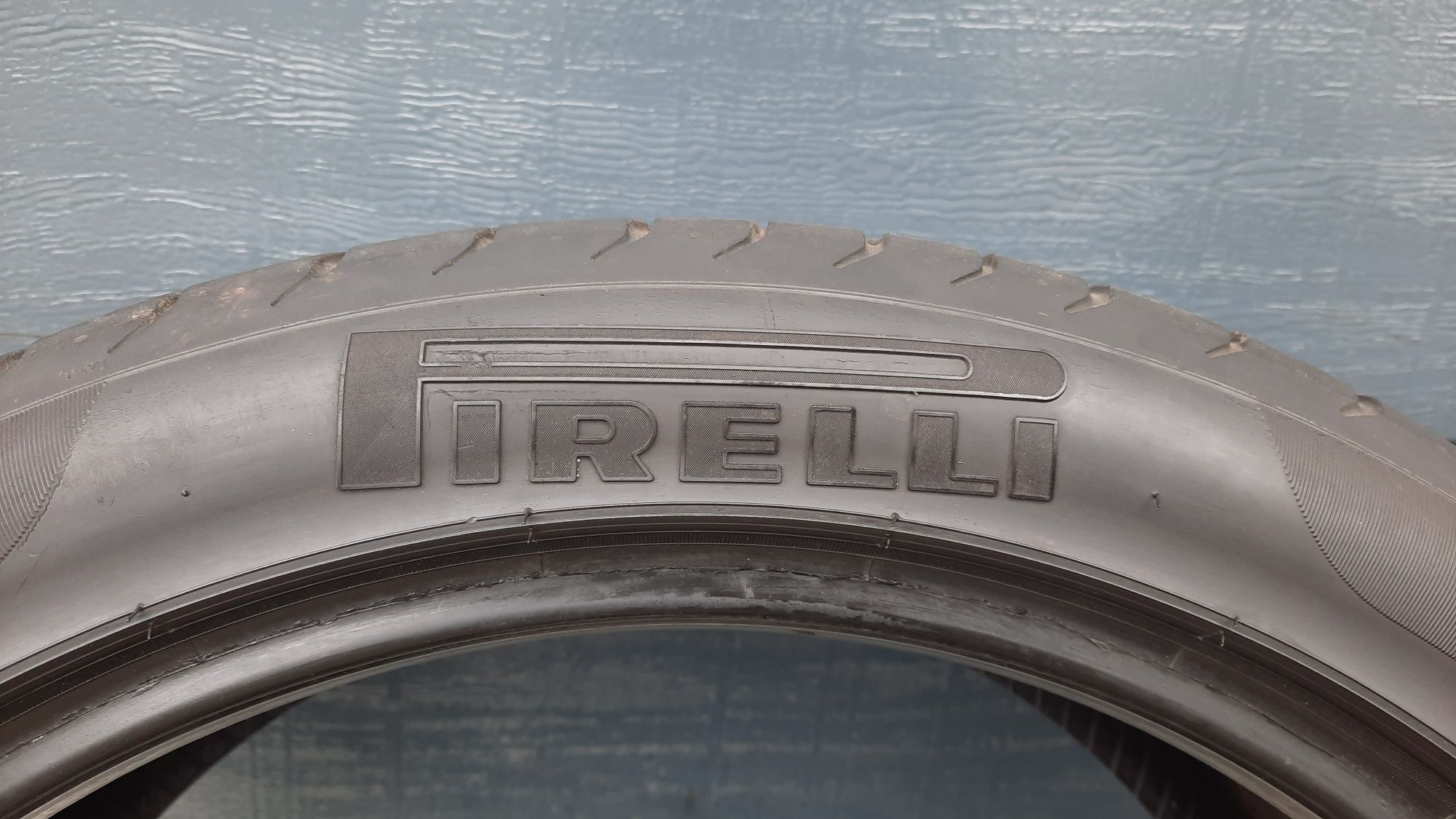 Pirelli 255/40 R19 P Zero