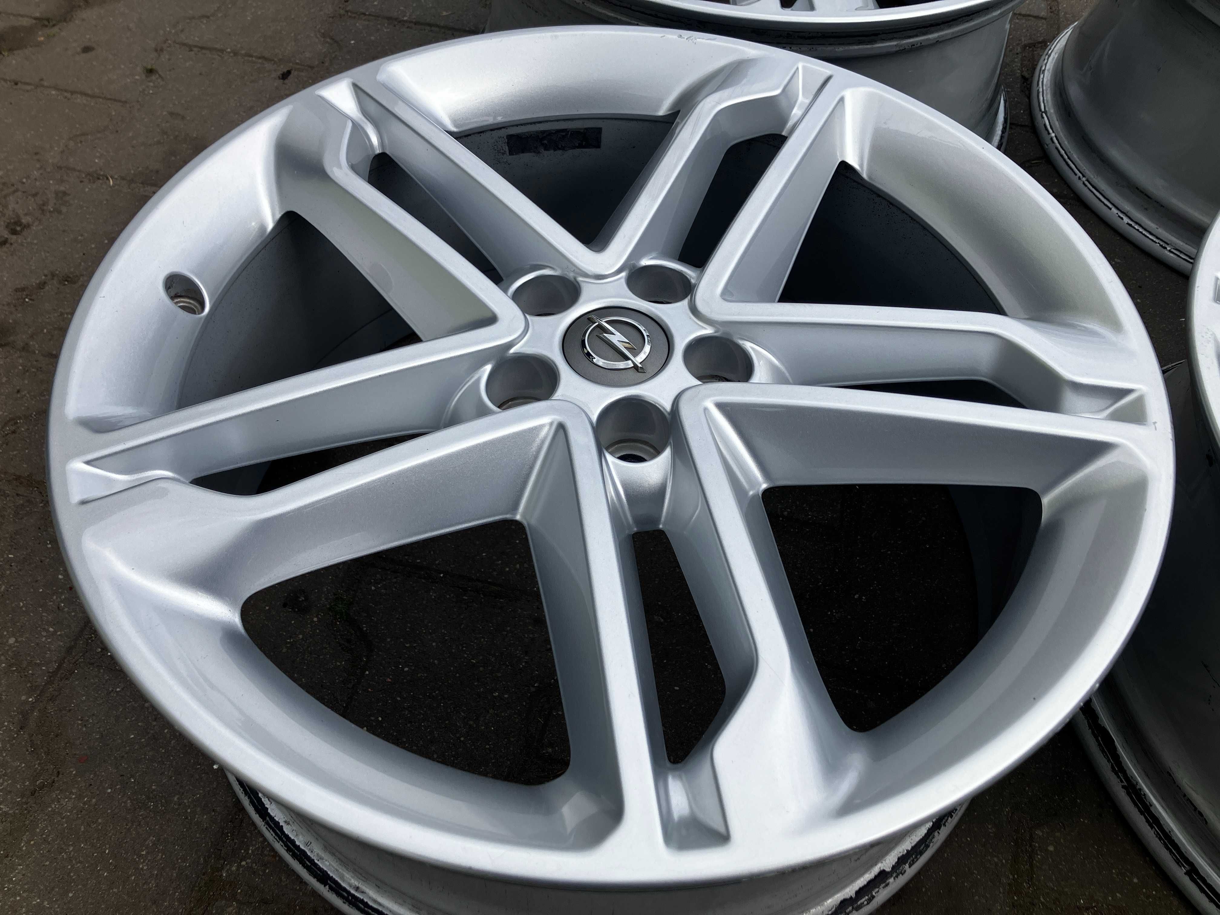 Felgi aluminiowe 19 OPEL MOKKA ASTRA J K Ampera-e 2017 -2021 kpl