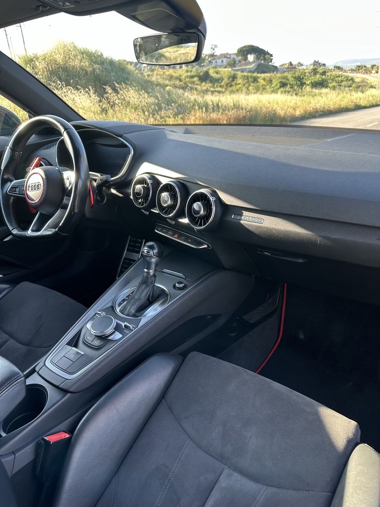 Audi TT 2.0 quattro