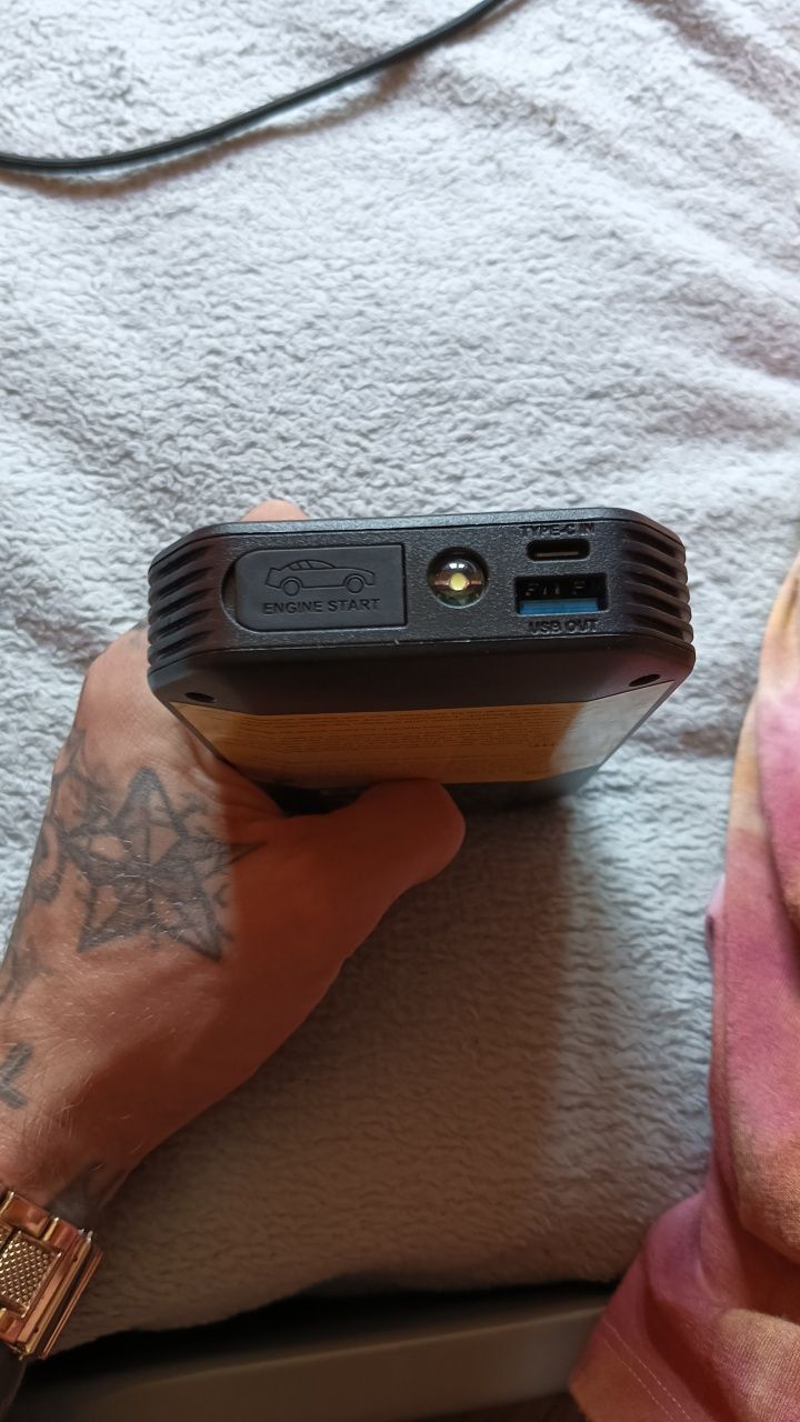 Powerbank samochodowy Nortec