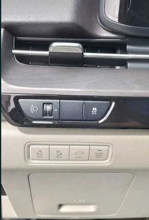 Срочно Kia Carnival 2021р 8ми місна версія 2.2 дизель