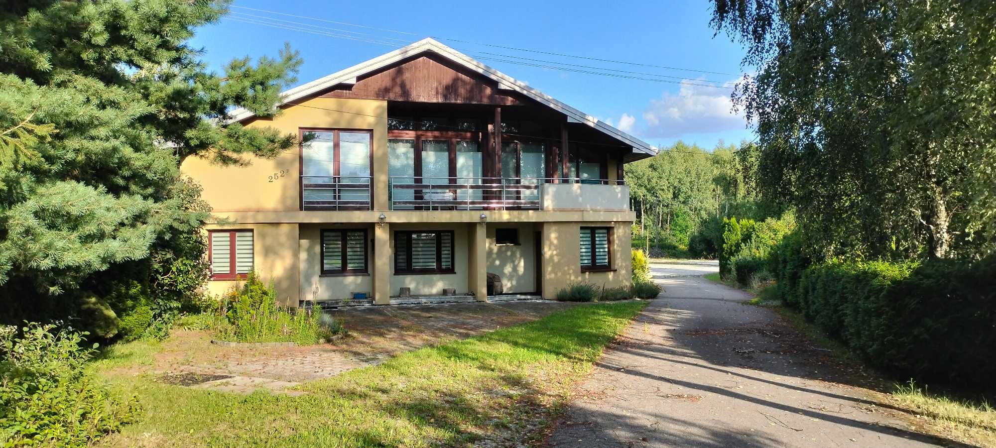 Hala produkcyjno-magazynowa z zapleczem mieszkalnym