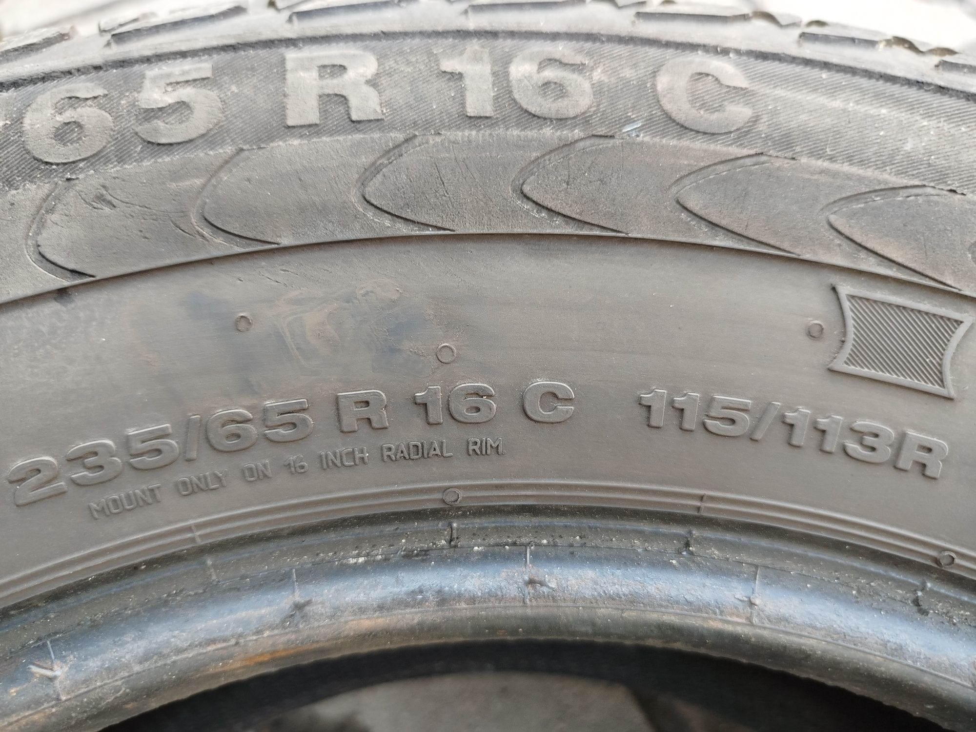 Opony letnie Continental 235/65R16C