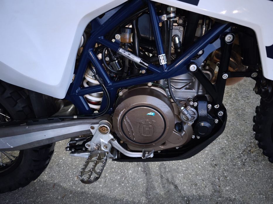 Husqvarna 701 Enduro 2021 • 7.852 km • Escape Remus • Extras Premium