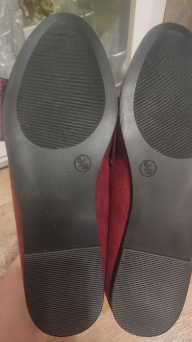 Продам гарні нові туфлі