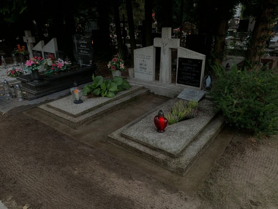 Sprzątanie, opieka i naprawy grobów