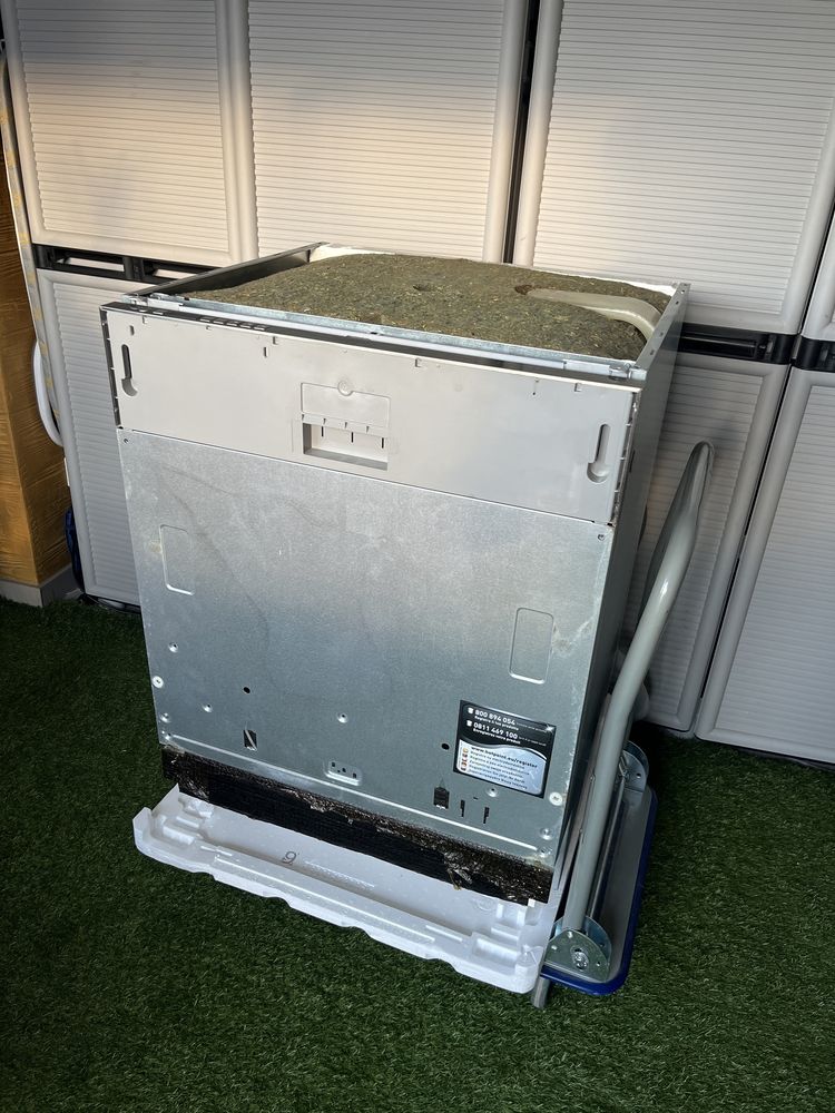 Zmywarka w dobrym stanie Hotpoint Ariston HIO3032WG 60cm