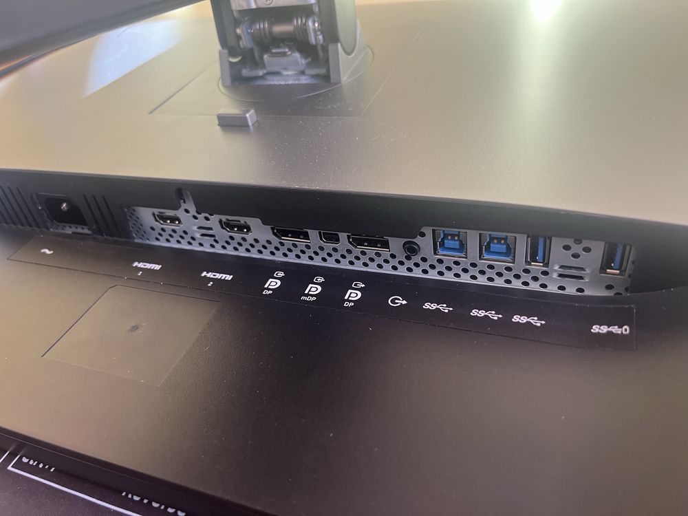 Монітор Dell UP3017