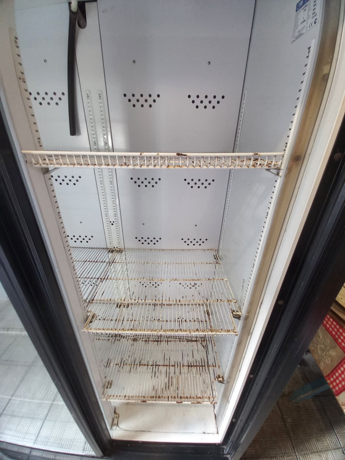 Холодильная витрина двухкамерная