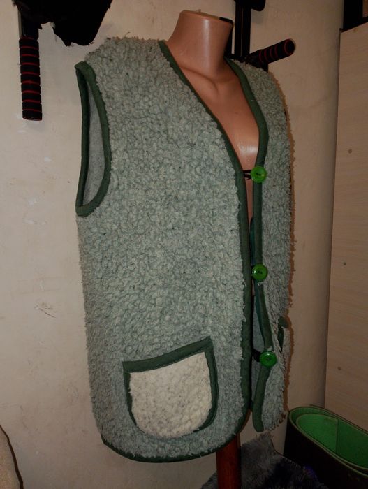 Жилет 100 % шерсть