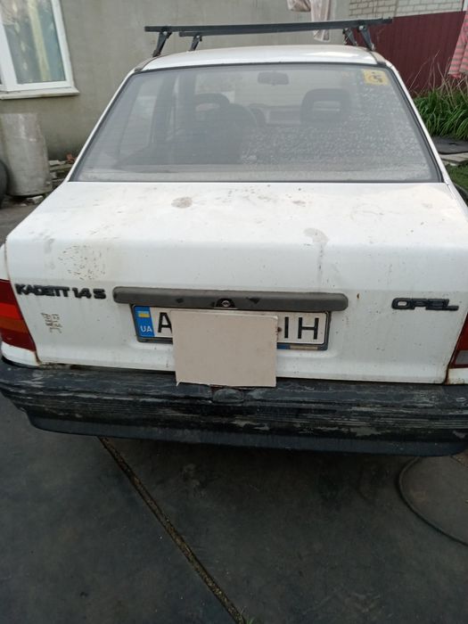 Продам Кадет 1.4 торг