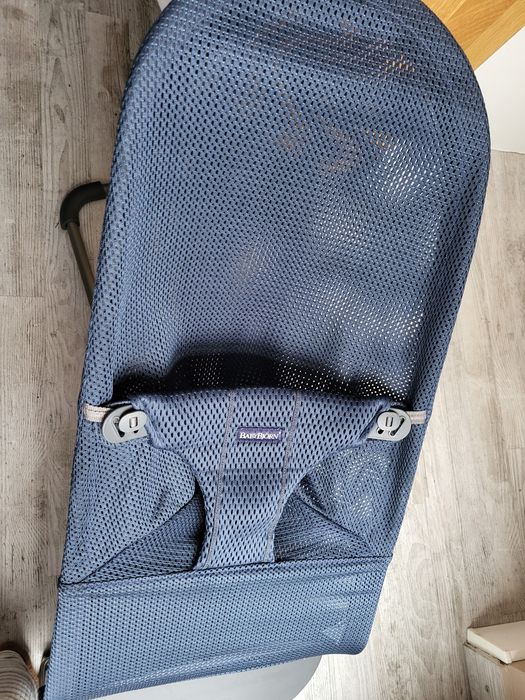 Bujaczek leżaczek babybjorn bliss mesh granatowy