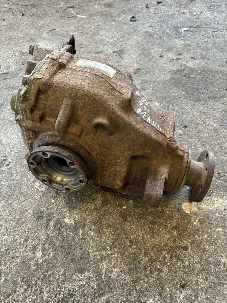 BMW E90 E91 E92 Dyfer most tył 325i N52 3.23