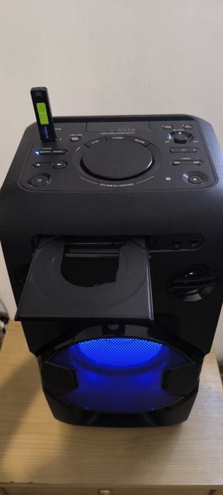 Głośnik przenośny SONY MHC-V11 z pilotem, bluetooth, CD, radio