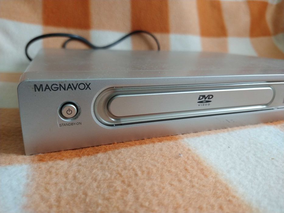 Używane DVD Magnavox MDV425