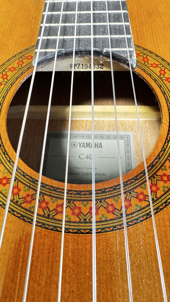 Класична гітара Yamaha C40
