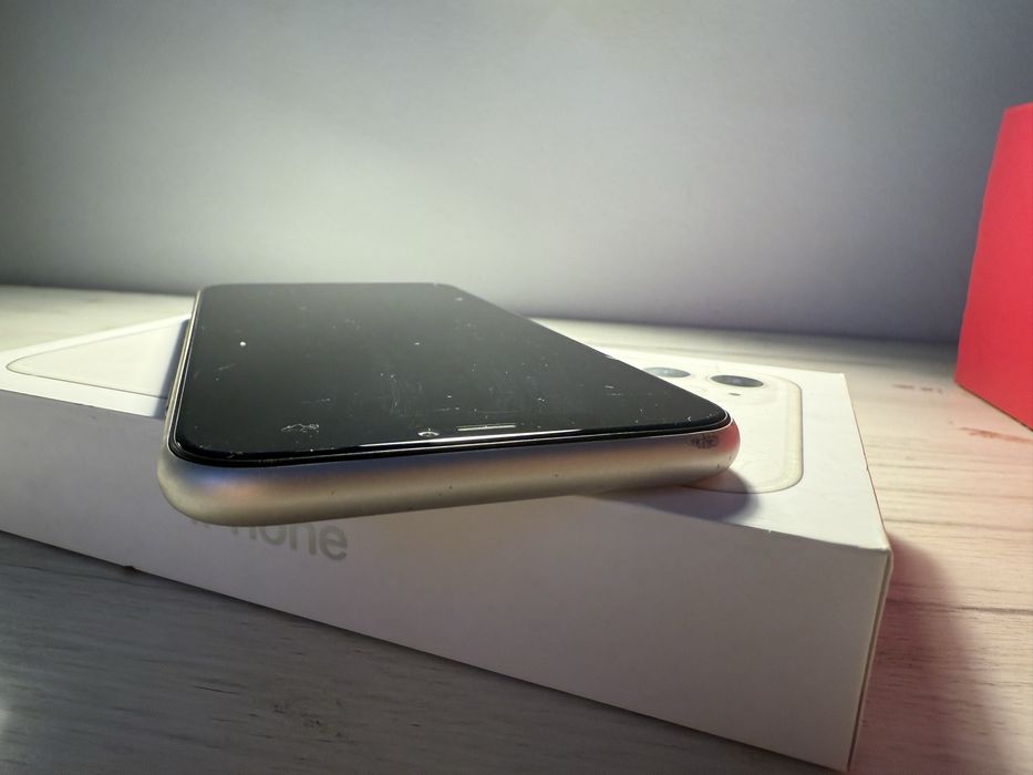 IPhone 11 128gb biały