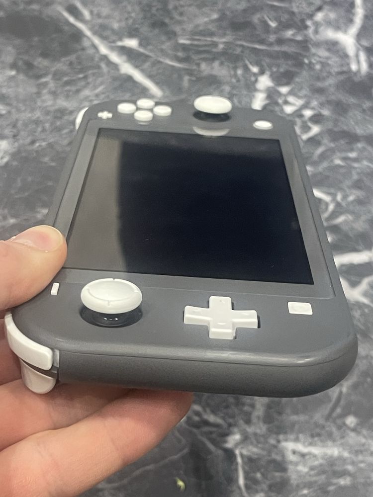 Nintendo switch lite  з іграми