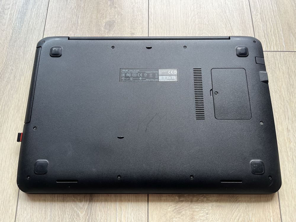 Laptop ASUS K555L Intel i3 8GB RAM super stan