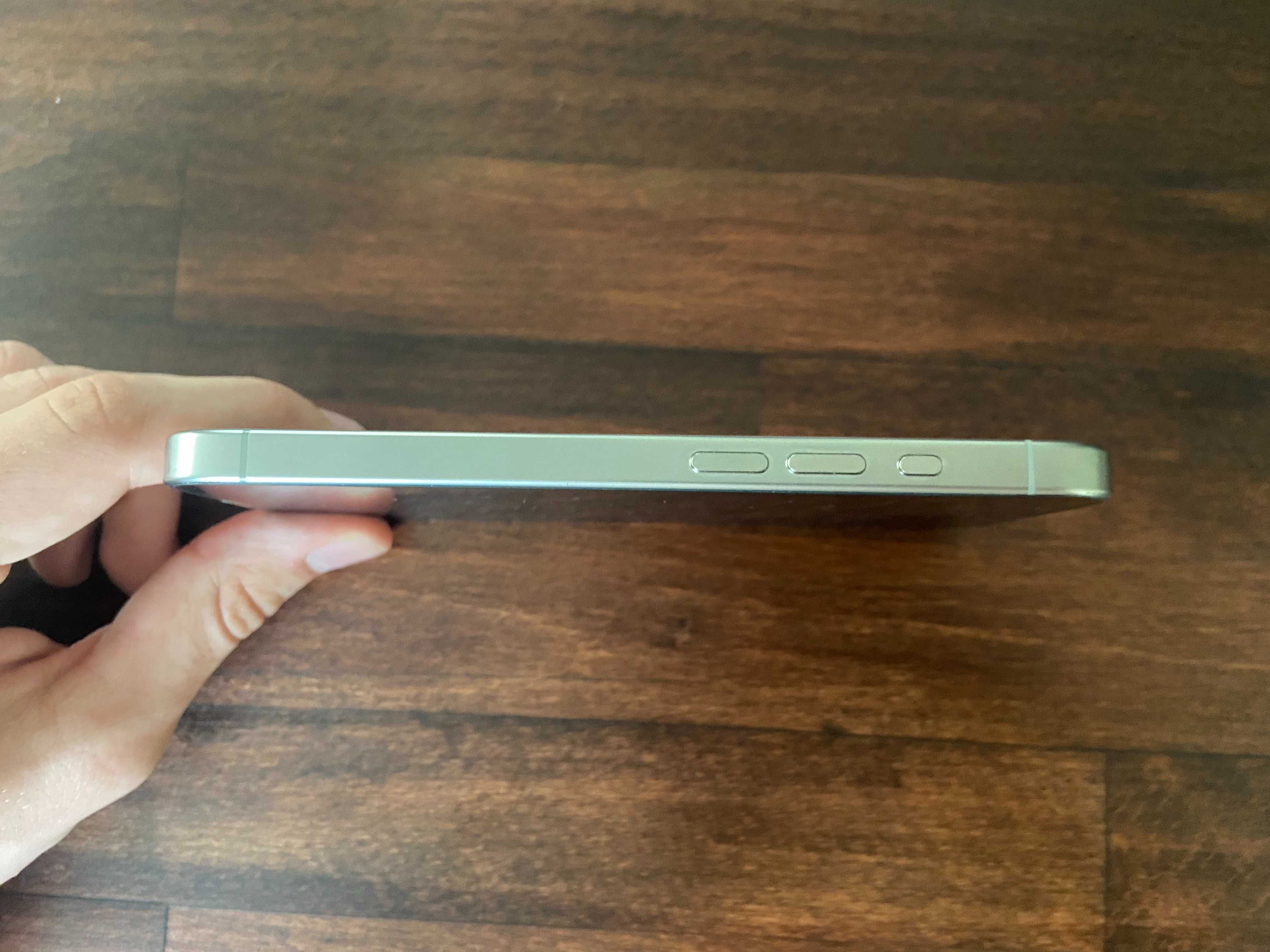 iPhone 15 Pro 256GB - Stan Idealny, Naturalny Tytan