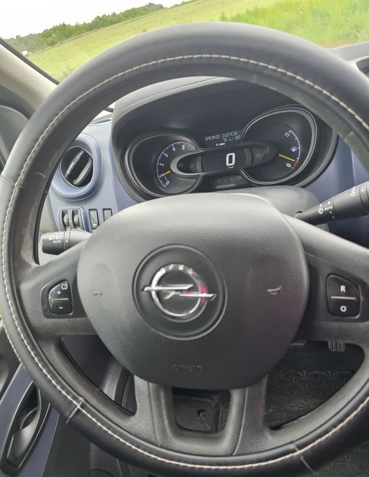Opel Vivaro 2015