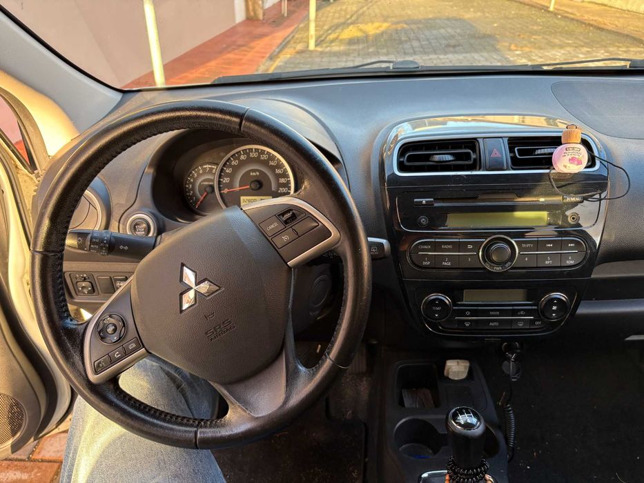 Mitsubishi Space Star - Super Económico com revisão feita