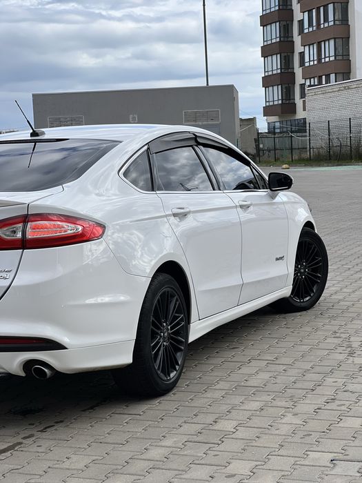 Ford fusion 2018 hybrid