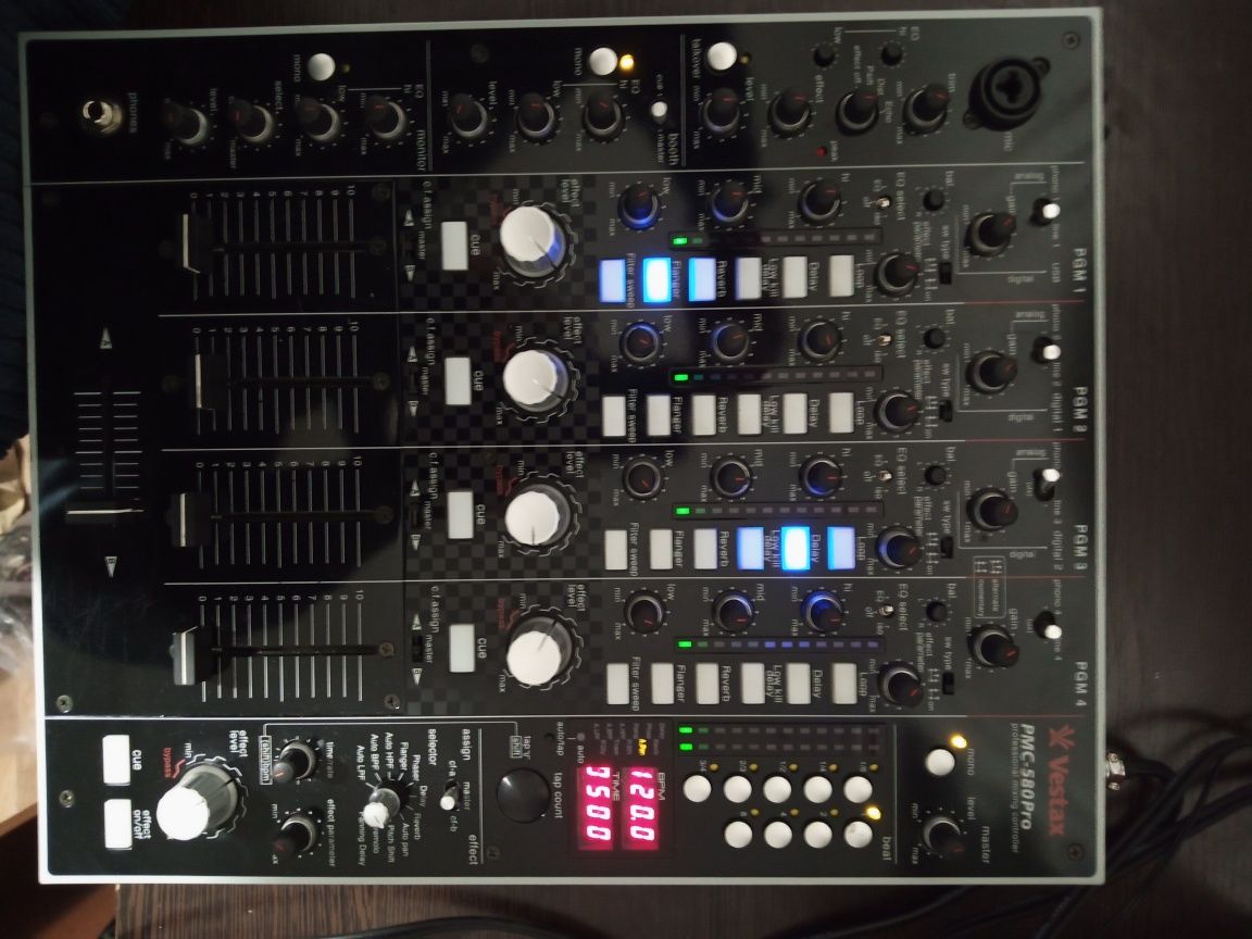 Микшерный пульт Vestax PM PRO-580