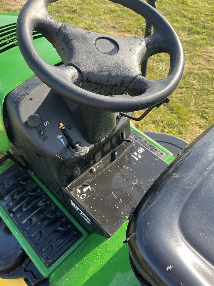 Kosiarka traktorek John Deere