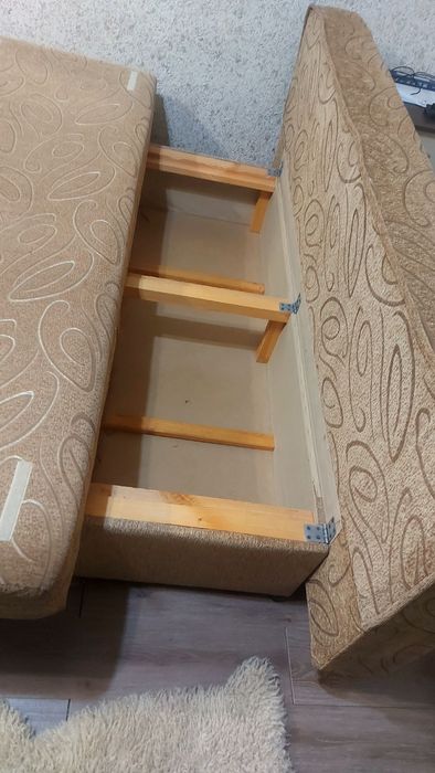 Продам розкладний диван