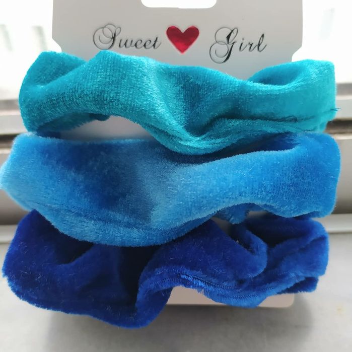 Scrunchies de veludo