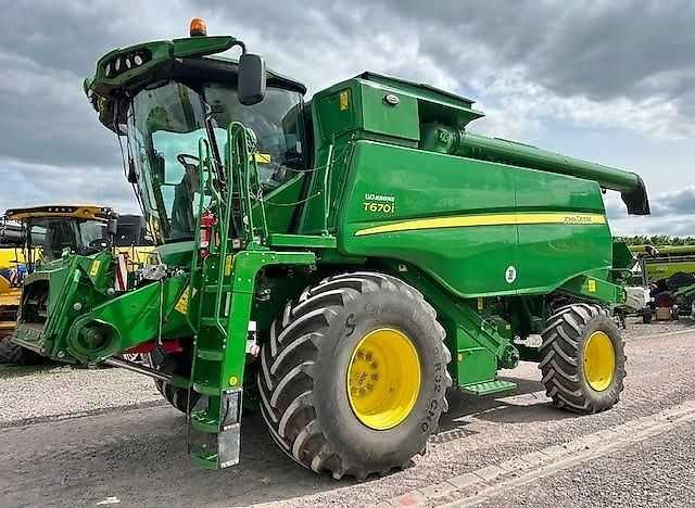 Зернозбиральний комбайн John Deere T670 2020 рік, 849/596 мото/год