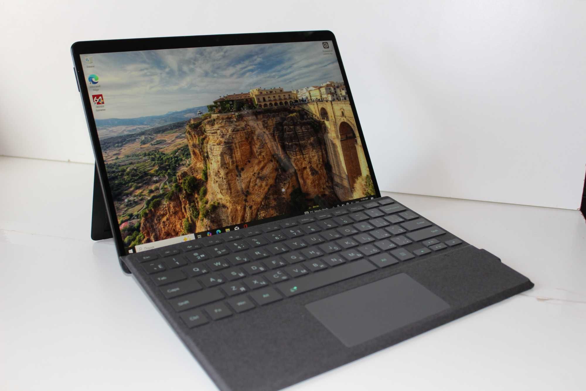 Microsoft Surface Pro X SQ1/ 13" 2880x1920 + LTE. 8/128/256/512GB/1Tb