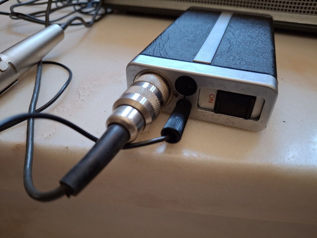 Receptor Philips + Mic sem fios decada 60 vintage