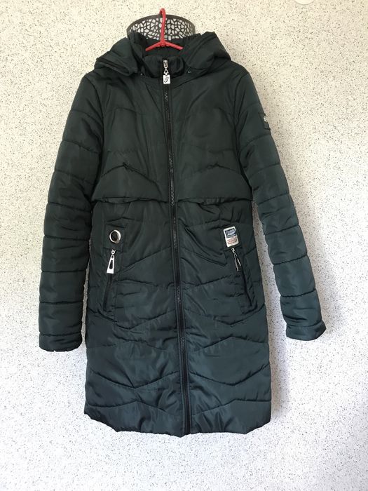 Тепла зимова жіноча куртка 42-44 роз