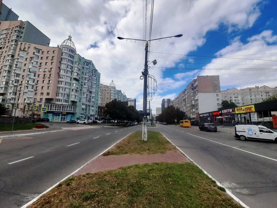 Вишгород Центр Суперфасад н/ф 72кв.м. Активний трафік