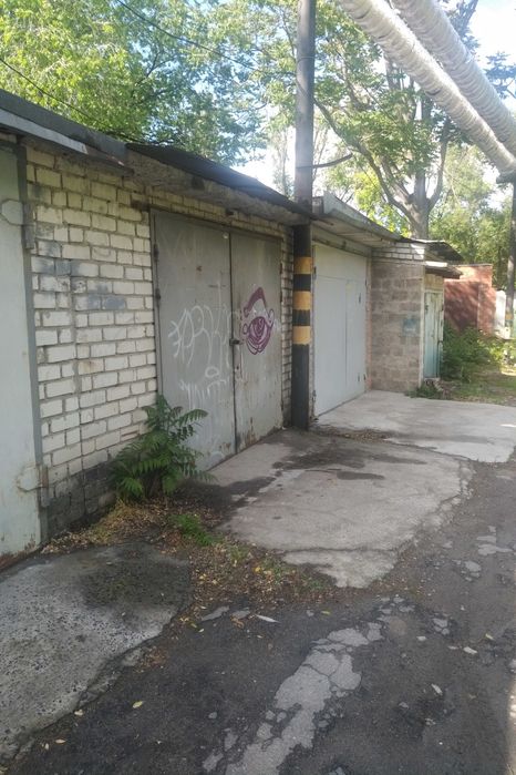 Сдам гараж пр. Поля 12, капитальний
