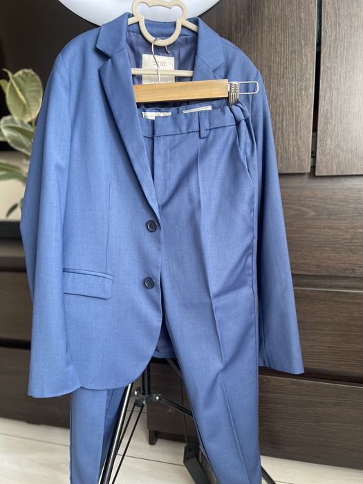 Стильний класичний костюм на хлопчика від Zara