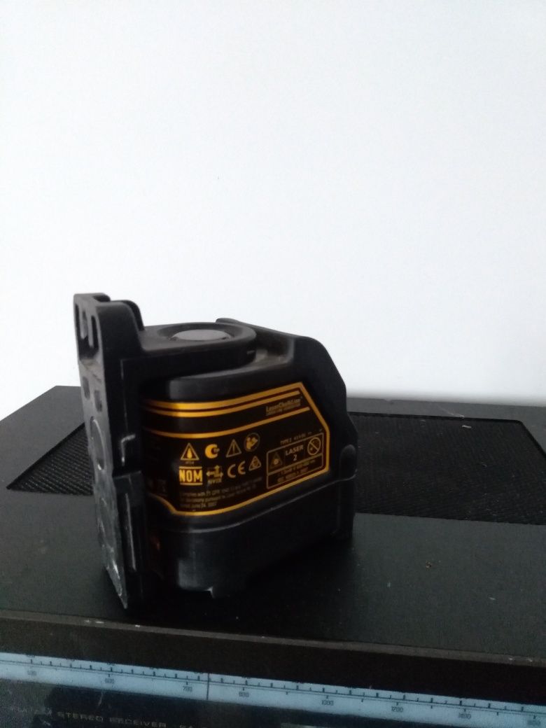 Laser krzyżowy dewalt DW088