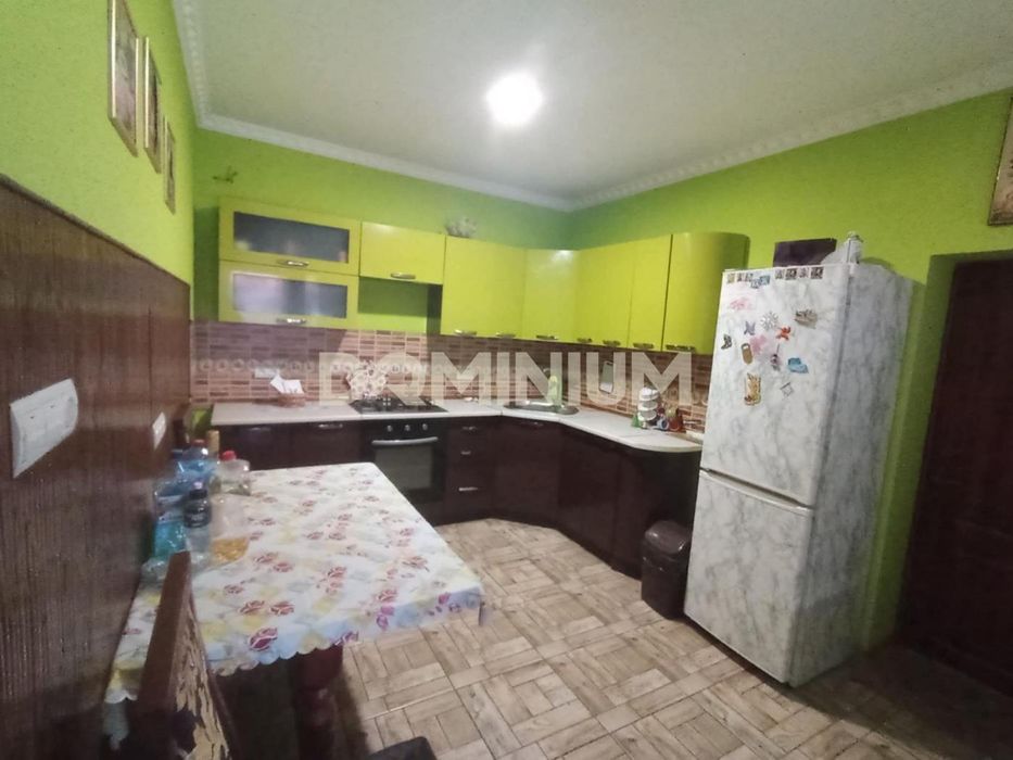 Доглянутий будинок з ремонтом, с. Неветленфолу