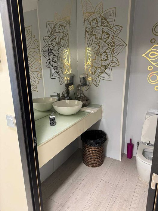 Espaço comercial renovado em Seia