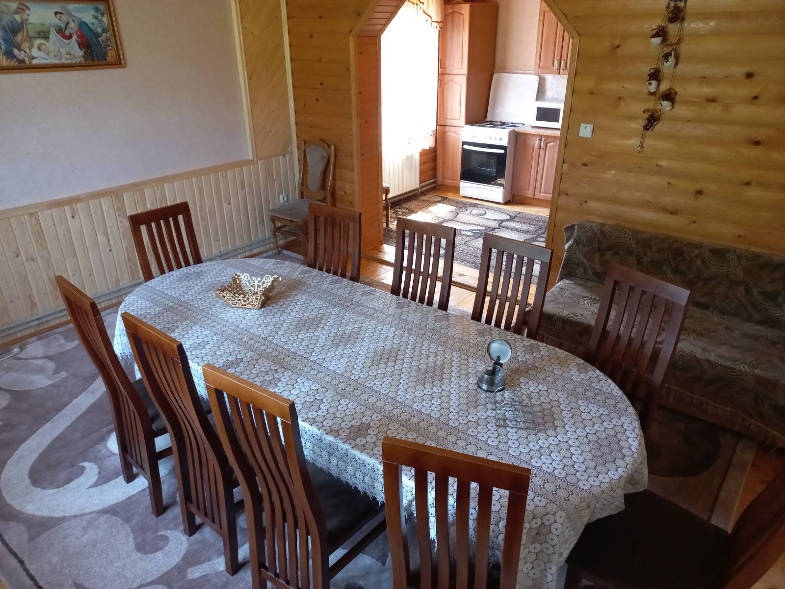 Відпочинок в Карпатах котедж "Крайка" с.Микуличин .біля річки