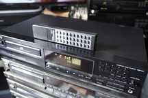 odtwarzacz płyt CD SONY  CDP 211 z pilotem