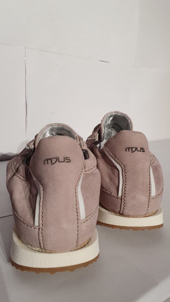 Buty nowe damskie sportowe marki Mjus rozmiar 37