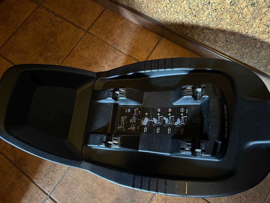 Baza Maxi-Cosi FamilyFix3